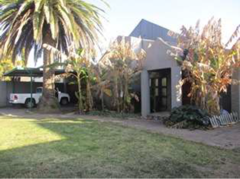 4 Bedroom Property for Sale in Riebeeckstad Free State